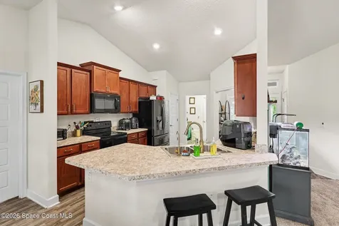 325 Kapok Court NW Palm Bay FL 32907