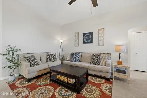2049 Caledonia Place Melbourne FL 32940