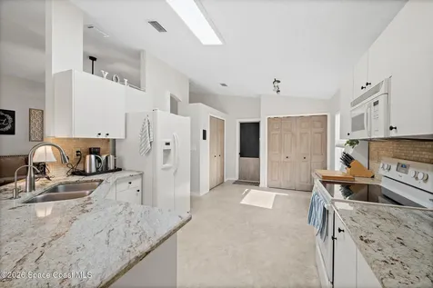 2049 Caledonia Place Melbourne FL 32940
