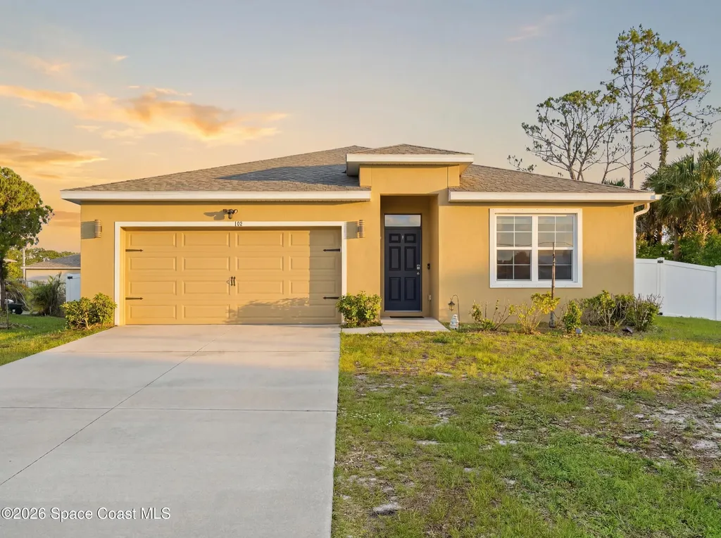 104 Carmelite Avenue NW Palm Bay FL 32907