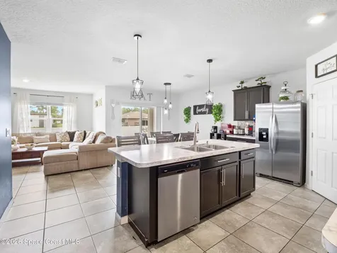 104 Carmelite Avenue NW Palm Bay FL 32907
