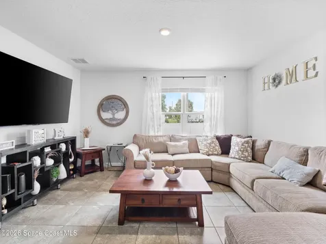 104 Carmelite Avenue NW Palm Bay FL 32907