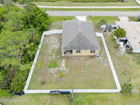 104 Carmelite Avenue NW Palm Bay FL 32907