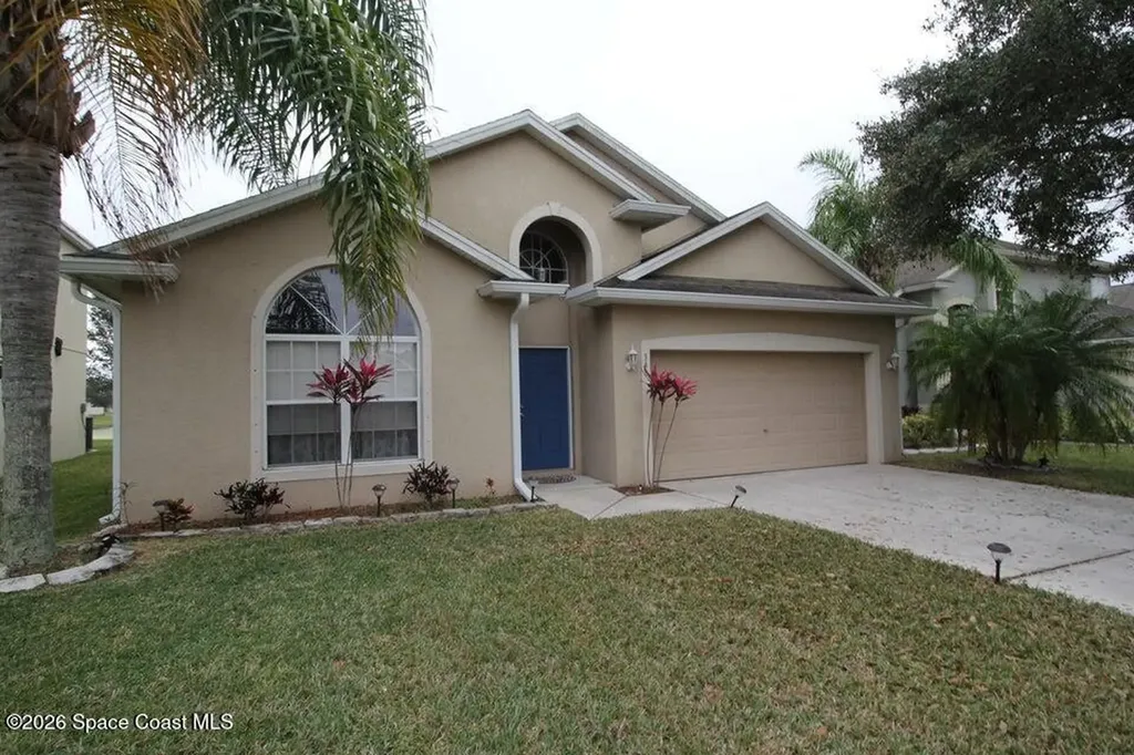 348 Wishing Well Circle SW Palm Bay FL 32908