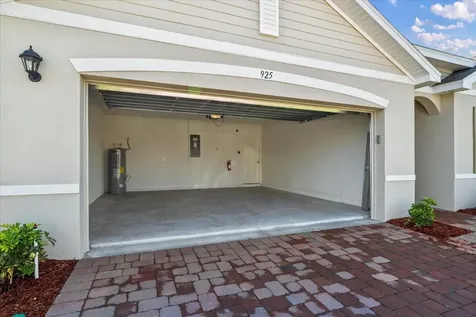 925 Dugan Circle SE Palm Bay FL 32909