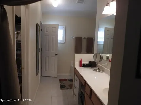 1664 La Maderia Drive SW Palm Bay FL 32908