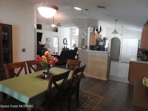 1664 La Maderia Drive SW Palm Bay FL 32908