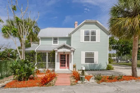 1102 Hyde Park Lane Melbourne FL 32935