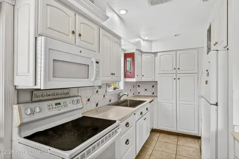 1102 Hyde Park Lane Melbourne FL 32935