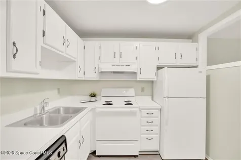 16 Vista Palm Lane Vero Beach FL 32962