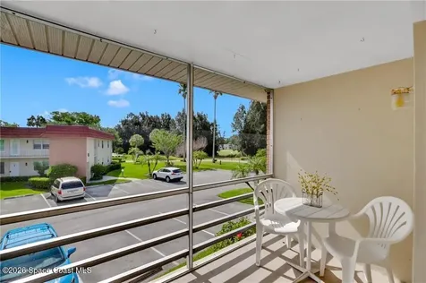 16 Vista Palm Lane Vero Beach FL 32962