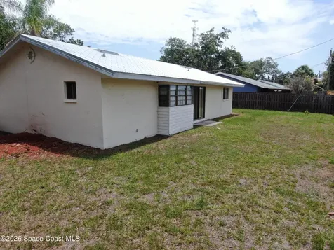 2106 Tarrytown Lane NE Palm Bay FL 32905