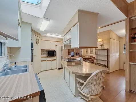 1229 Iriquois Drive Barefoot Bay FL 32976