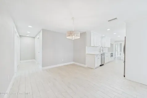 515 Inwood Lane Indian Harbour Beach FL 32937