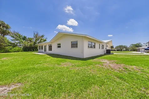 515 Inwood Lane Indian Harbour Beach FL 32937