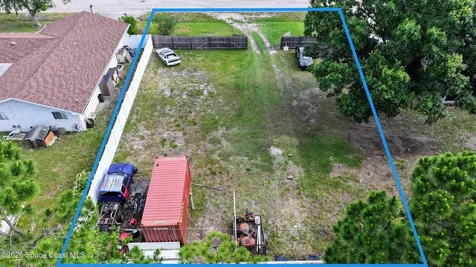 830 Cynthia Street SE Palm Bay FL 32909