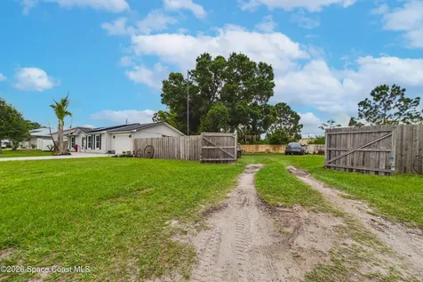 830 Cynthia Street SE Palm Bay FL 32909
