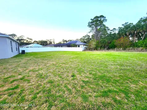 988 Corbin Circle SW Palm Bay FL 32908