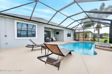 8023 Creshire Court Melbourne FL 32940