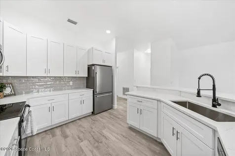 1821 Firethorn Road NW Palm Bay FL 32907