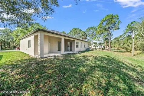 1821 Firethorn Road NW Palm Bay FL 32907
