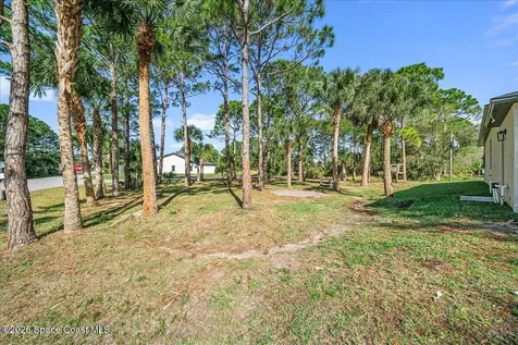1821 Firethorn Road NW Palm Bay FL 32907