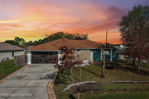 497 Tillman Avenue SW Palm Bay FL 32908