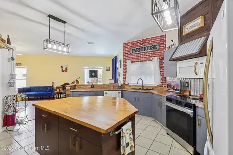 497 Tillman Avenue SW Palm Bay FL 32908