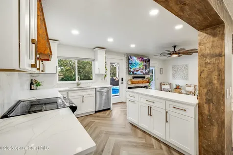 4160 Hidden Lakes Drive Mims FL 32754