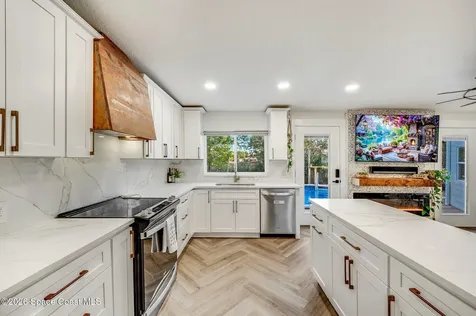 4160 Hidden Lakes Drive Mims FL 32754