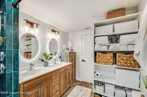4160 Hidden Lakes Drive Mims FL 32754
