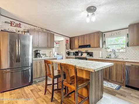 8970 Atlas Drive St. Cloud FL 34773