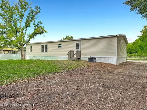 8970 Atlas Drive St. Cloud FL 34773