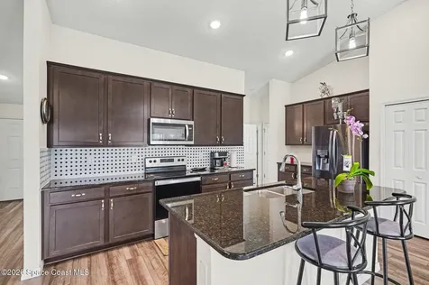 808 Grandeur Street SE Palm Bay FL 32909