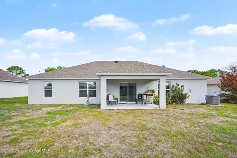808 Grandeur Street SE Palm Bay FL 32909