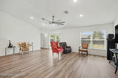 808 Grandeur Street SE Palm Bay FL 32909