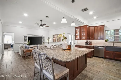572 Lake Ashley Circle Melbourne FL 32904