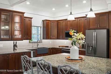 572 Lake Ashley Circle Melbourne FL 32904