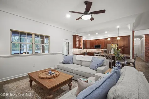 572 Lake Ashley Circle Melbourne FL 32904