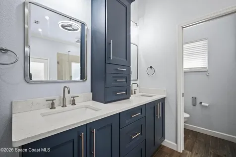 572 Lake Ashley Circle Melbourne FL 32904