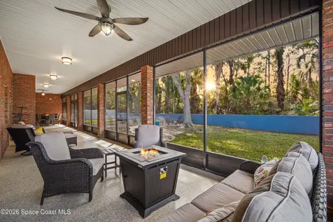 572 Lake Ashley Circle Melbourne FL 32904