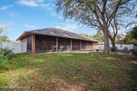 572 Lake Ashley Circle Melbourne FL 32904