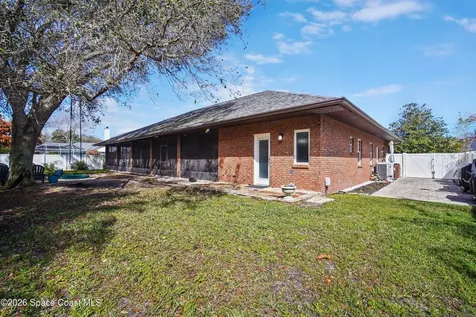 572 Lake Ashley Circle Melbourne FL 32904