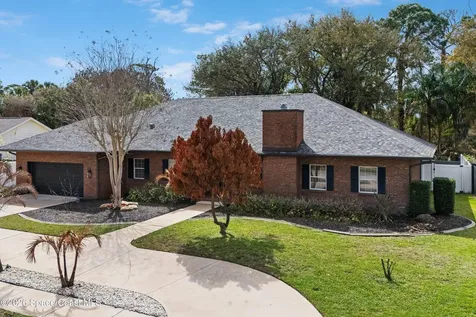 572 Lake Ashley Circle Melbourne FL 32904