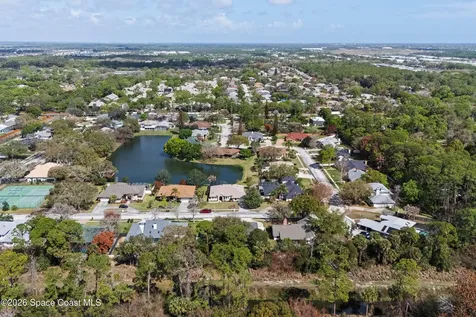572 Lake Ashley Circle Melbourne FL 32904