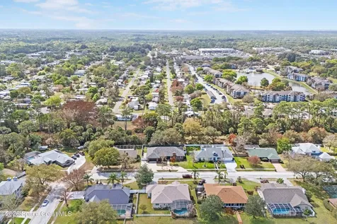 572 Lake Ashley Circle Melbourne FL 32904