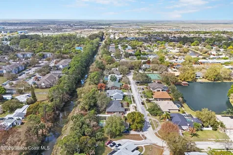 572 Lake Ashley Circle Melbourne FL 32904