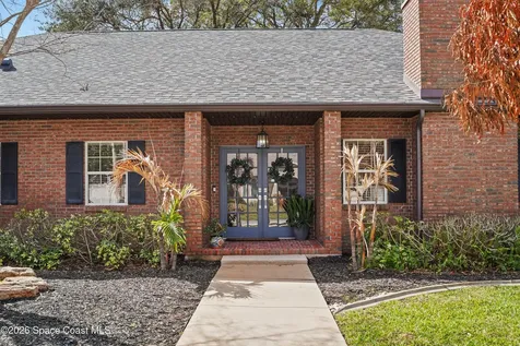 572 Lake Ashley Circle Melbourne FL 32904