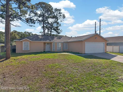 1627 Glencove Avenue NW Palm Bay FL 32907