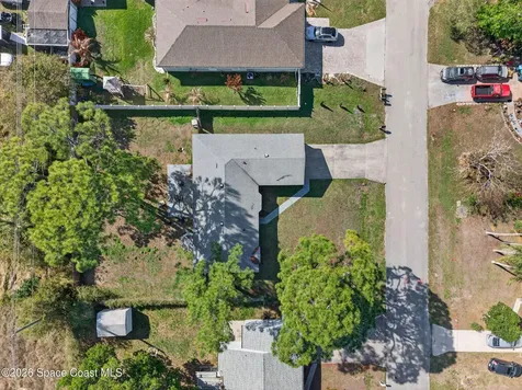 1627 Glencove Avenue NW Palm Bay FL 32907